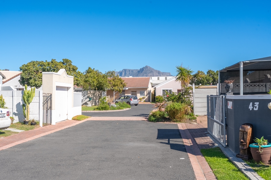 2 Bedroom Property for Sale in Thornton Western Cape